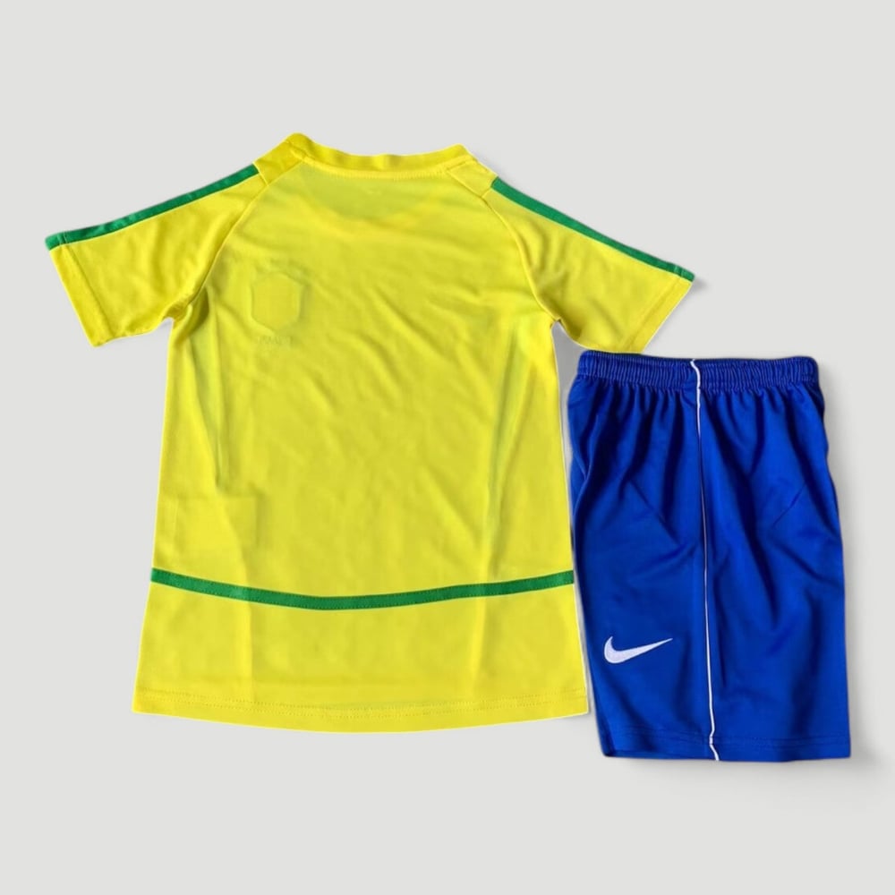 Kinder Brasilien 2002 Heimset
