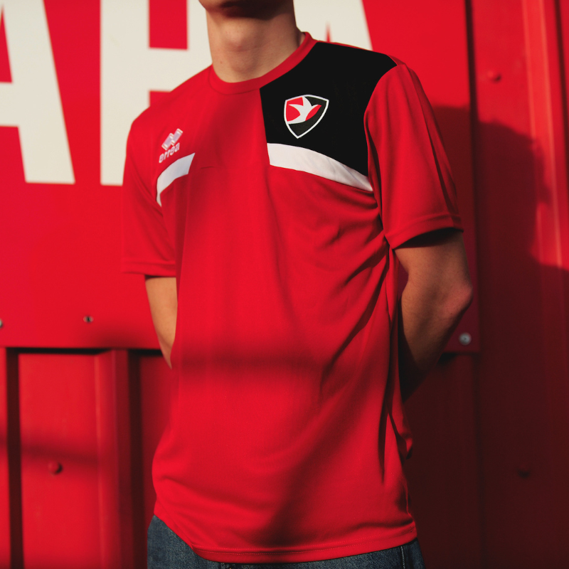 Herren Cheltenham Town 2024/25 Drittes Authentisches Training Shirt - Rot