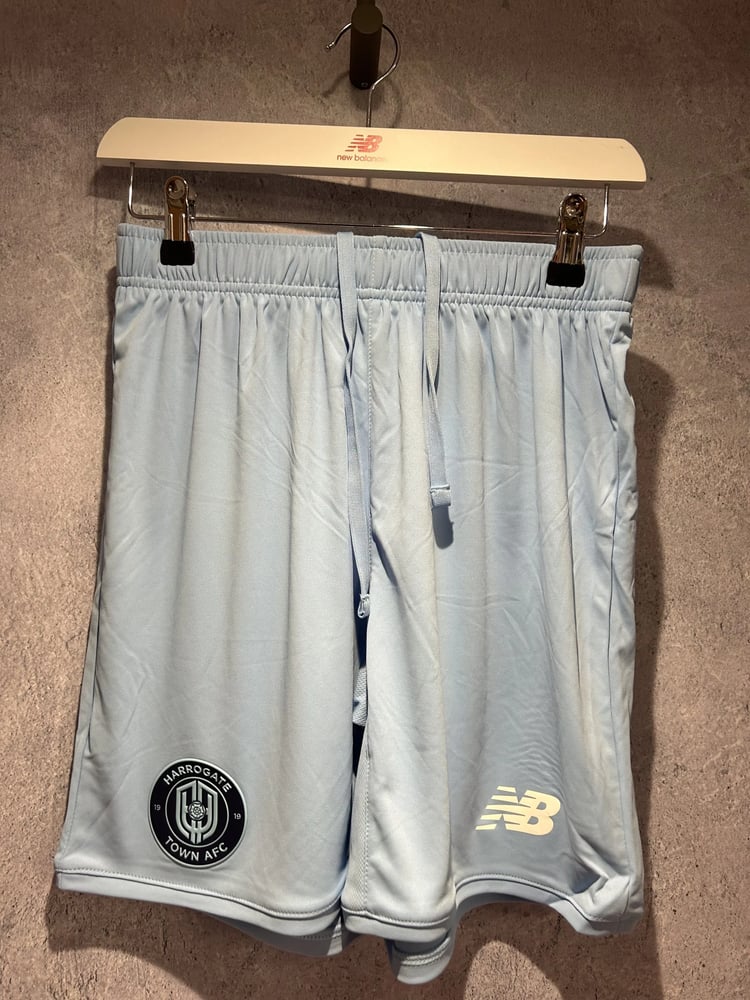 Kinder Harrogate Town 2024/25 Auswärts Shorts