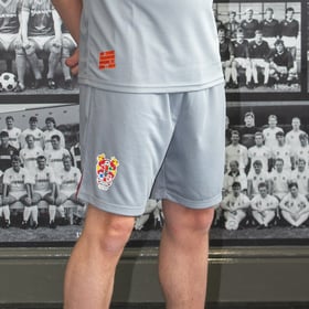 Herren Tranmere Rovers 2024/25 Drittes Authentisches Training Shorts - Grau