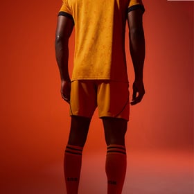 Pantalones cortos locales Wolverhampton Wanderers 2026/27 para mujer - Dorado