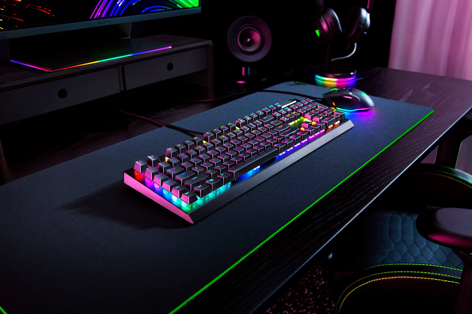 RAZER BLACKWIDOW V4 X WIRED MECHANICAL GAMING KEYBOARD - (GREEN SWITCH) - RZ03-04700100-R3M1 - Image 3