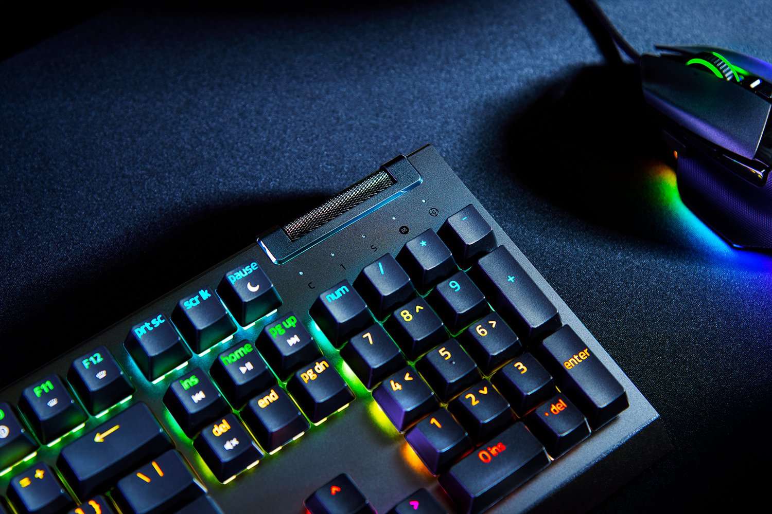 RAZER BLACKWIDOW V4 X WIRED MECHANICAL GAMING KEYBOARD - (GREEN SWITCH) - RZ03-04700100-R3M1 - Image 6