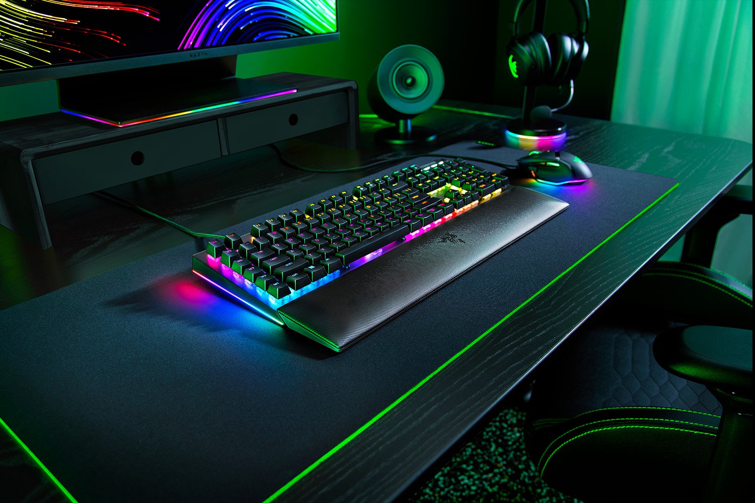 RAZER BLACKWIDOW V4 WIRED MECHANICAL GAMING KEYBOARD - (YELLOW SWITCH) - RZ03-04691800-R3M1 - Image 6
