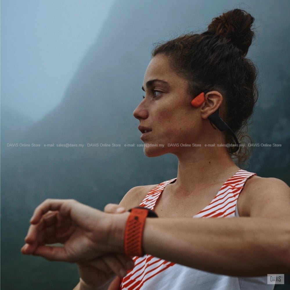 100 2026 03 10 Suunto Race 2 Coral Orange SS051241000