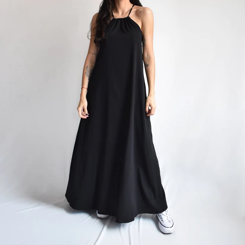 vestido halter negro