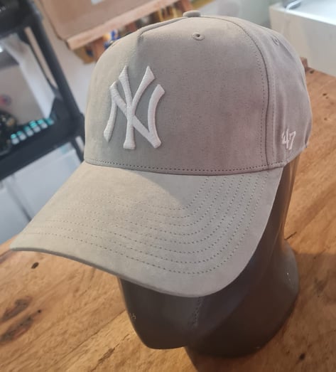 47 BRAND NEW YORK YANKEES GRAY