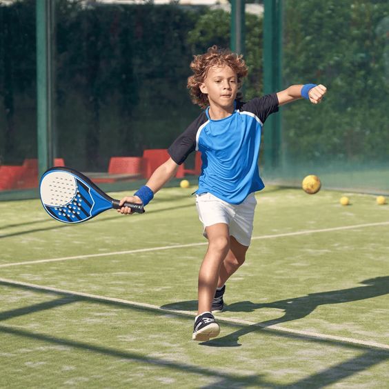 ¿Cómo elegir la pala perfecta para tu hijo y evitar lesiones? ¡Guía completa para padres!