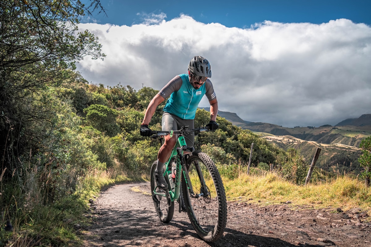 Pérdidas y ganancias al practicar ambos: ciclismo de ruta vs. ciclismo de montaña