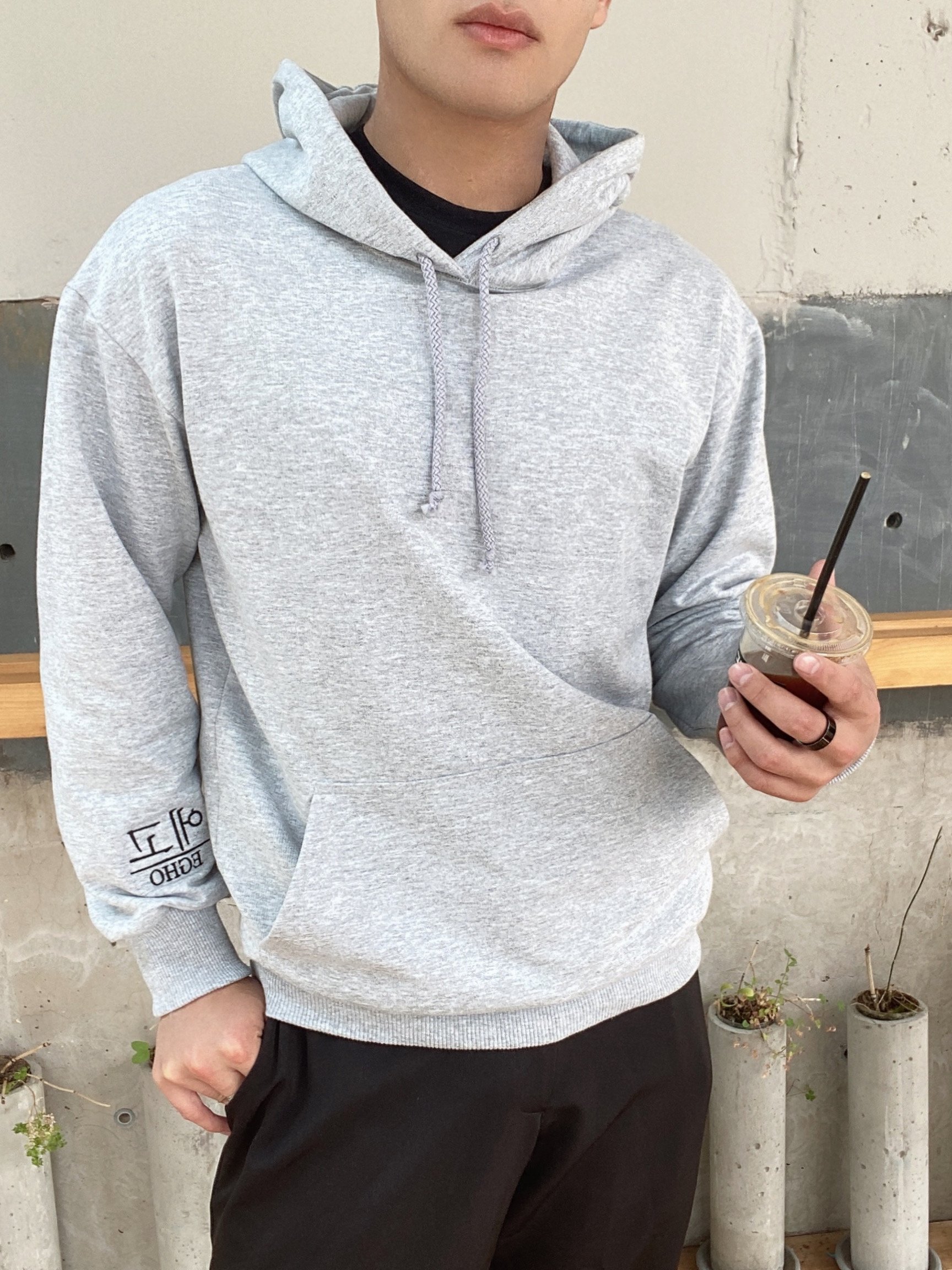 SLIM BASIC MINIMALIST HOODIE