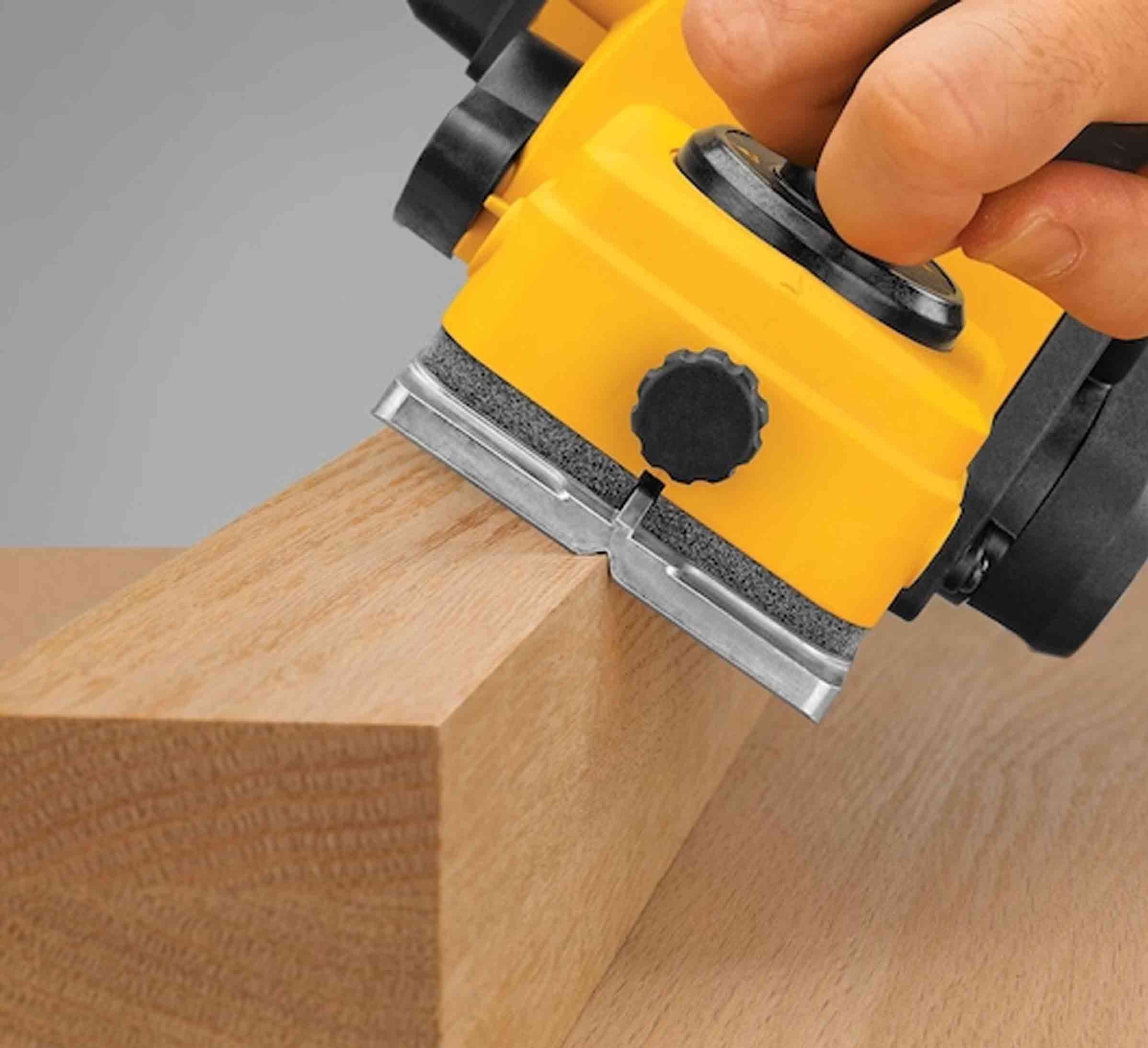 Dewalt Cepillo eléctrico de 1mm | 550 Watts | 120v | 50-60Hz