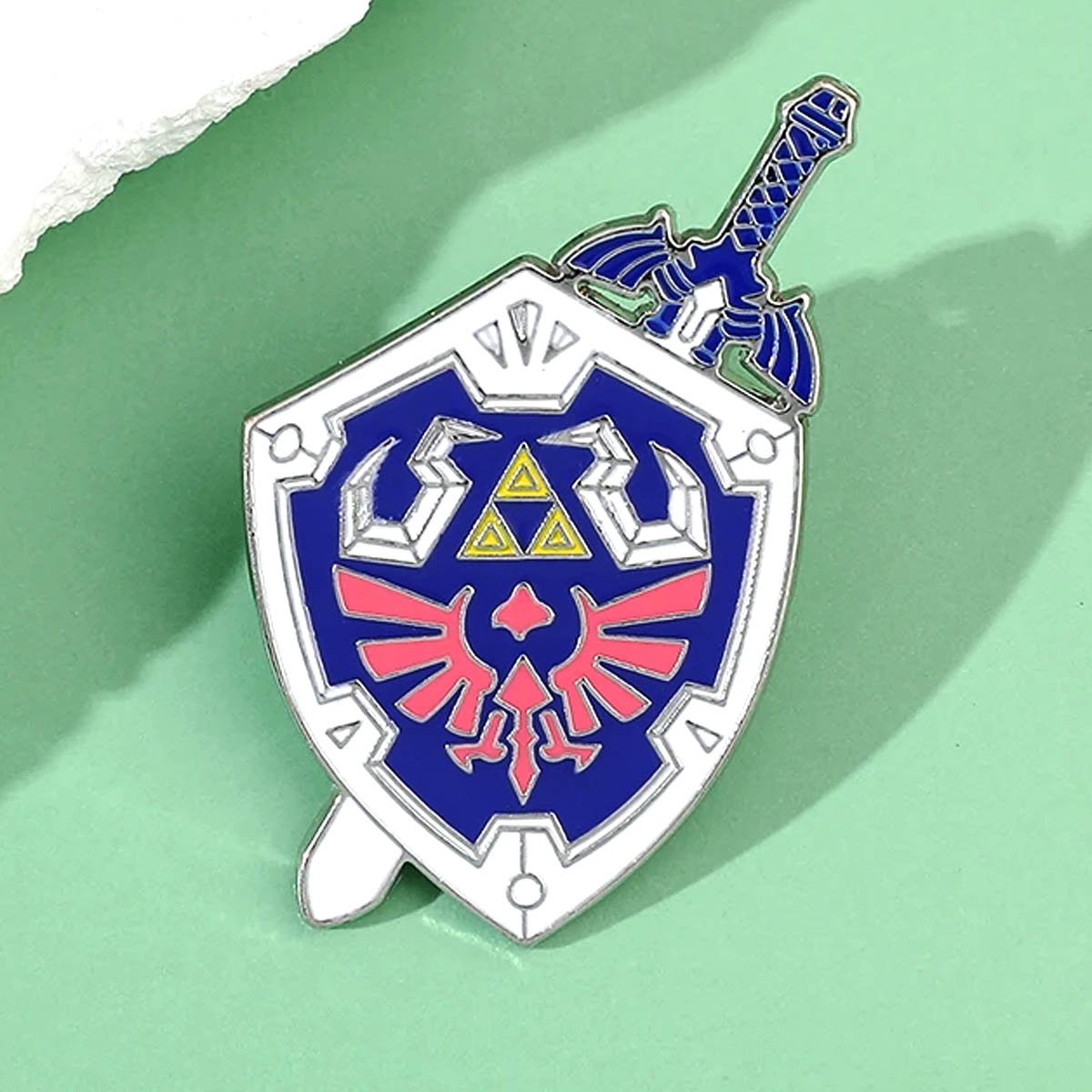 Zelda Pin Escudo Azul Metálico