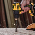 TALADRO ROTACIONAL INALAMBRICO DEWALT 20V2BAT. DCD708D2