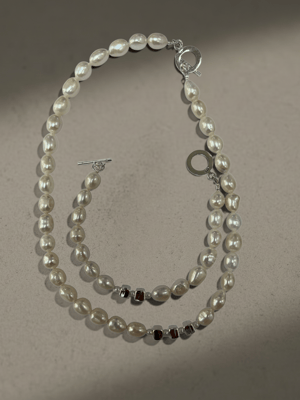 Collar y Pulsera Perla y Cubo Blanco