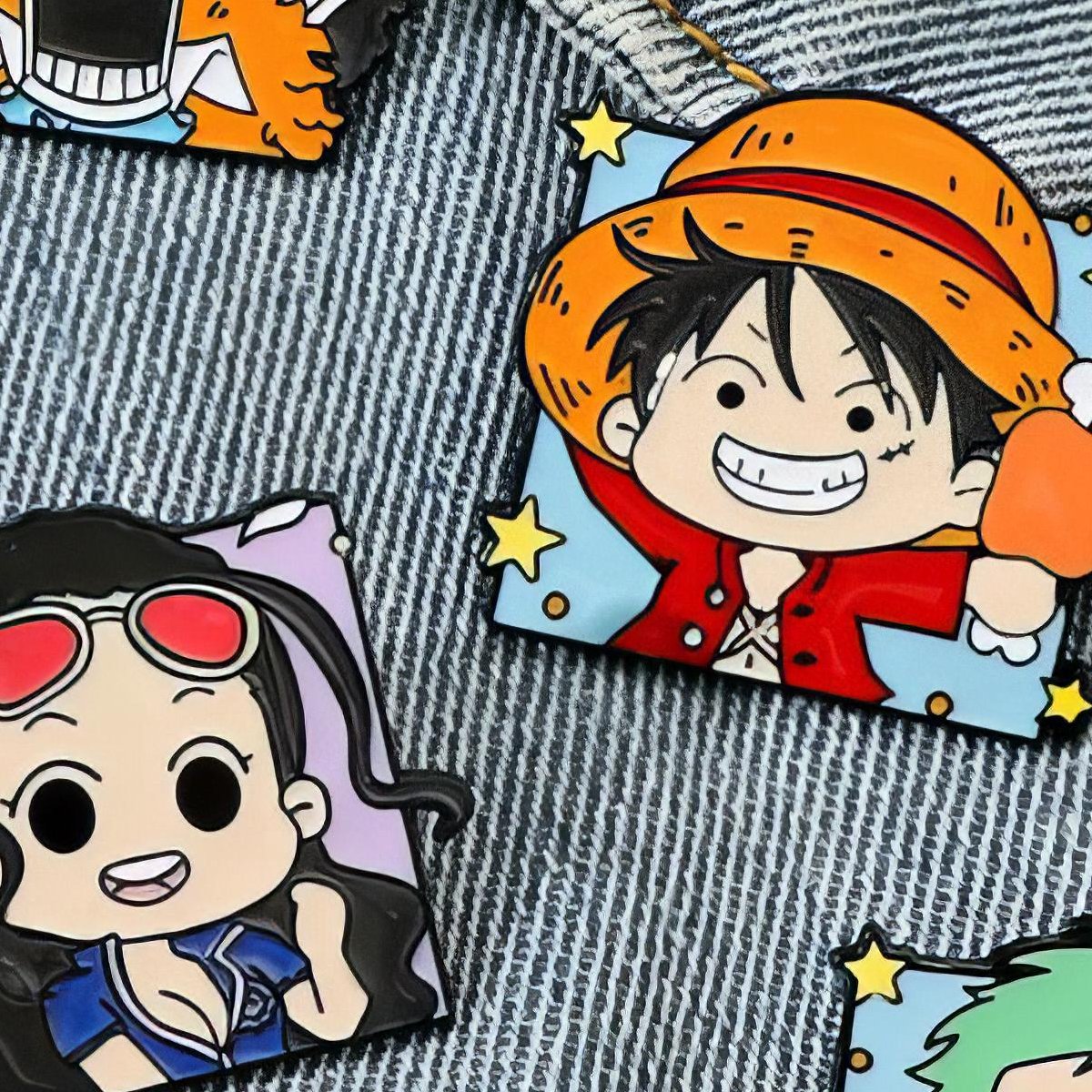 One Piece Pines Metálicos