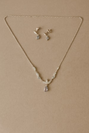 Juego Collar Y Aretes Triada Circon Transparente