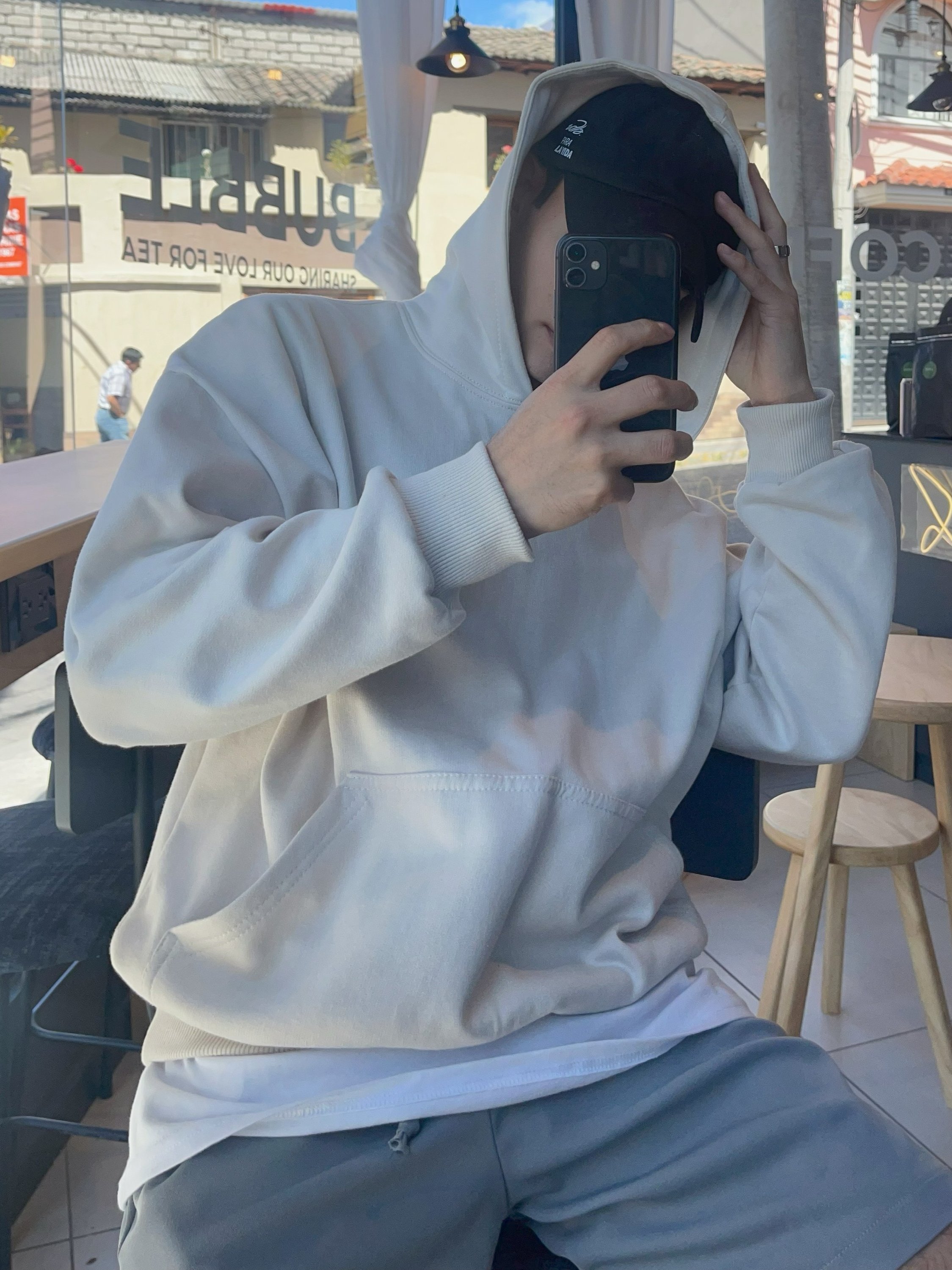 PLAIN OVERSIZED HOODIE