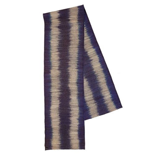 Mysterious blue & navy blue tabel runner