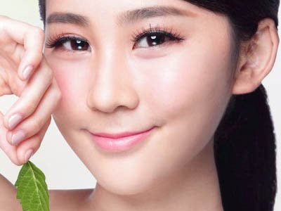 หน้าสวยด้วย “ทานาคาของเมียนม่าร์หรือกระแจะของไทย”