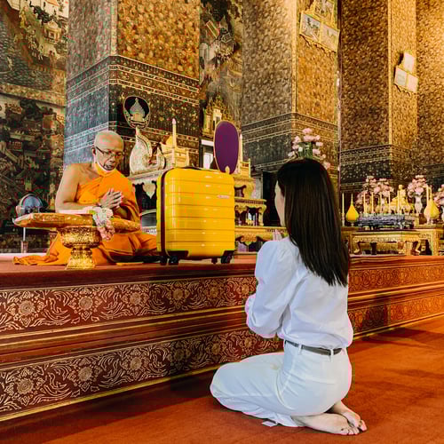 กระเป๋าเดินทาง18นิ้ว สีเหลือง