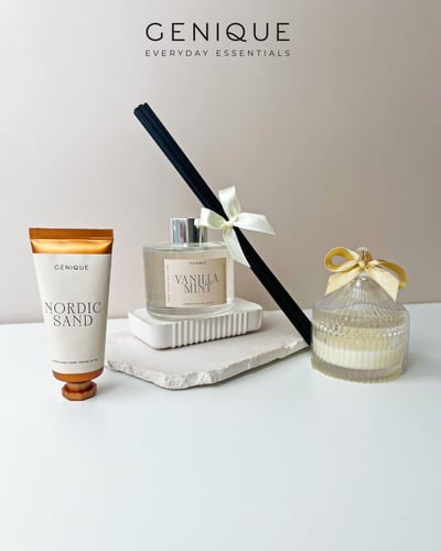 Genique พรีเมี่ยมเซท Giftset  โฮมอโรมา Handcream+ เทียนหอม Crystal + Diffuser 135ml.