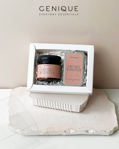 Genique พรีเมี่ยมเซท Giftset Happy Heal ยาดมขวดสีชา+ Aroma Relaxing Balm