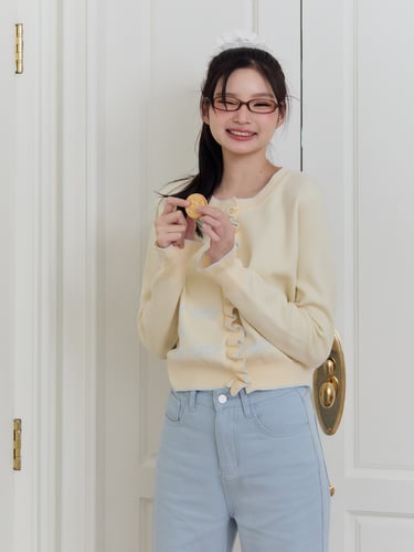 Letter cardigan (Cream)