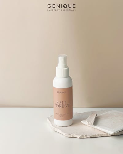 Genique spray alcohol สเปรย์แอลกอฮอล์ แบบขวด | Rain Forest สีแดง