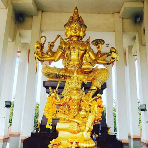 ไหว้ พระพรหม