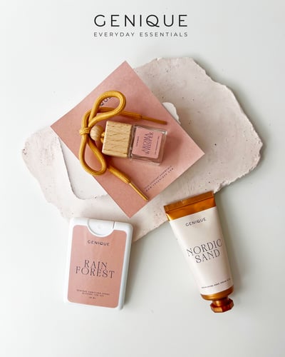 Genique พรีเมี่ยมเซท Giftset  คาร์อโรมา แอลกอฮอล์+hand cream+น้ำหอมปรับอากาศ