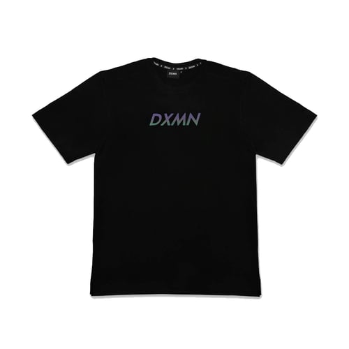 DXMN  OVERSIZE LOGO REFLECTIVE HOLOGRAM TEE BLACK