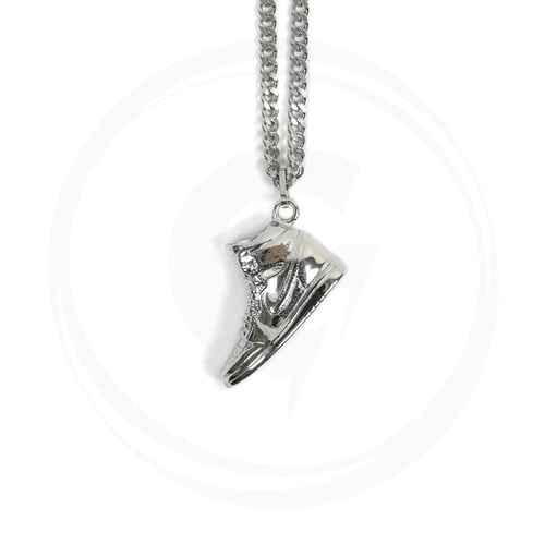 MR_GOLDss SNEAKER NECKLACE SILVER