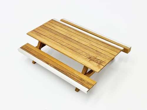 NORM FINGERBOARD PICNIC TABLE