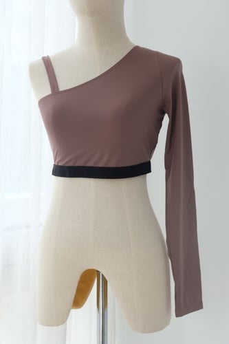 YEARS OF OURS - ONE SHOULDER BR TOP