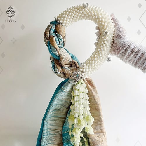 มาลัยวันแม่ มาลัยผ้าไหมแท้ ช่ออุบะ ของขวัญวันแม่ MS1