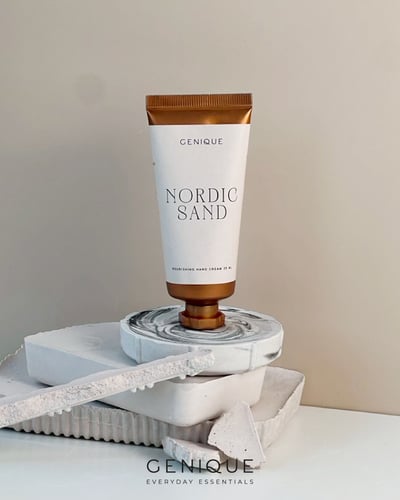 Genique Handcream ครีมบำรุงมือ | Nordic Sand
