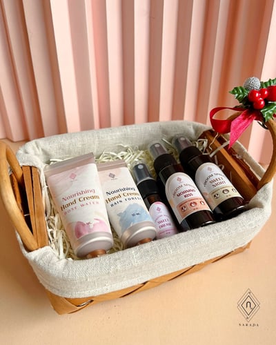 SX01 ชุดตะกร้า กระเช้าสปา Hand Cream / Room Spray และ Pillow Mist