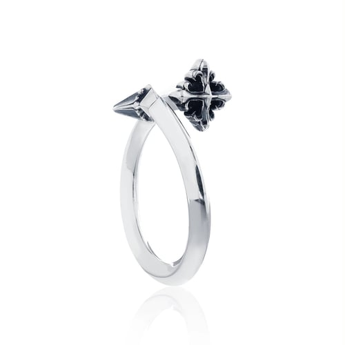 ake ake Rituals Cross Spear Ring แหวนเงินแท้ 925 แกะมือขัดเงาลงดำขับลาย ลายRituals Cross