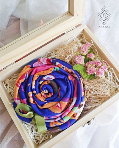 Printed-Scarf-Mirror box  (20 for 830.-)
