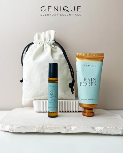 Genique พรีเมี่ยมเซท Giftset Happy Heal พิมเสนน้ำ + Hand cream ในถุงผ้า