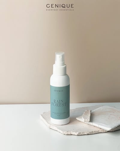 Genique spray alcohol สเปรย์แอลกอฮอล์ แบบขวด | Rain Forest สีเขียว