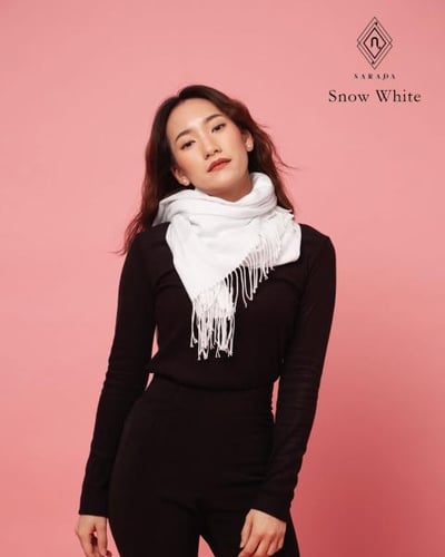 ผ้าพันคอแคชเมียร์ Snow White
