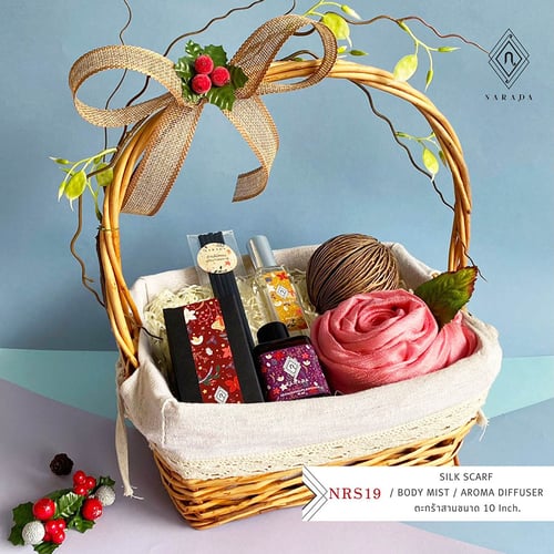 ผ้าพันคอ ผ้าคลุมไหล่ ของขวัญปีใหม่สุดประทับใจ ที่แฝงไปด้วยความหมายดี ๆ