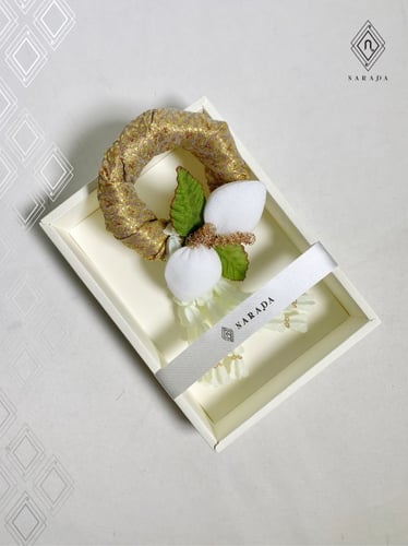 ของที่ระลึกไทยไทย มาลัยผ้าไทย มีกลิ่นหอม TM04