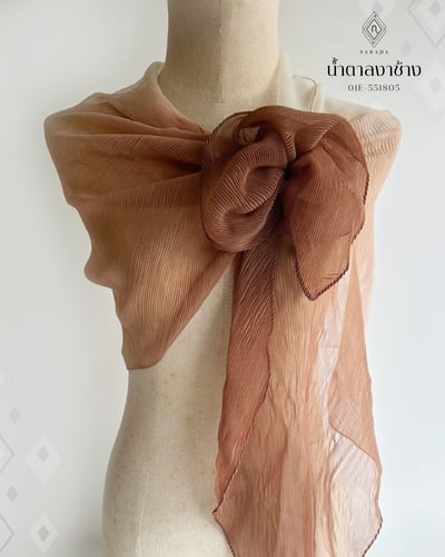 ผ้าพลีทชีฟองสลับสี น้ำตาลงาช้าง 01E-551805