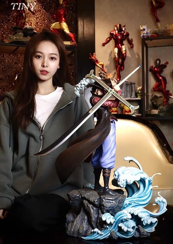 1/4 Mihawk ตาเหยี่ยว TINY STUDIO (มัดจำ) [[SOLD OUT]]