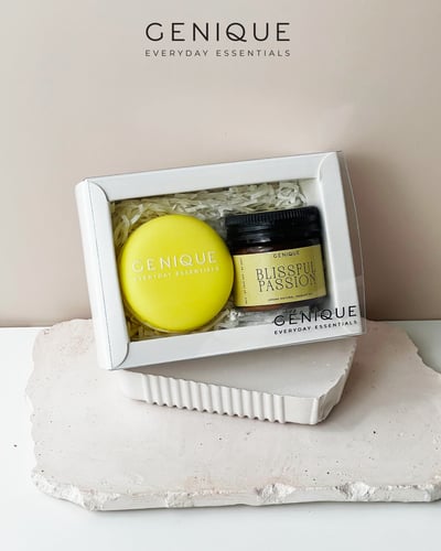 Genique พรีเมี่ยมเซท Giftset Happy Heal บาล์มมาการอง + ยาดมขวดสีชา