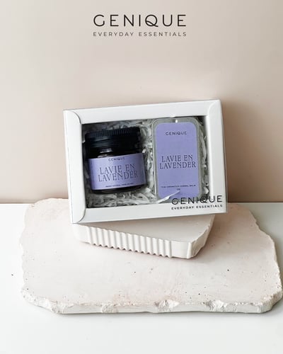 Genique พรีเมี่ยมเซท Giftset Happy Heal ยาดมขวดสีชา+ Aroma Relaxing Balm