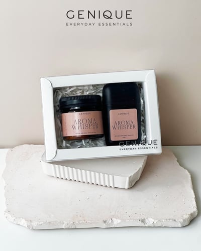 Genique พรีเมี่ยมเซท Giftset Happy Heal ยาดมขวดสีชา+ยาดมสองรู