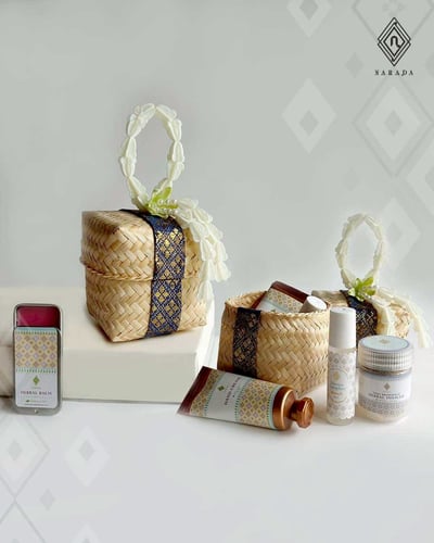 ของที่ระลึกไทยไทย ชุดหอมละมุนพกพาในกระติบ TT122